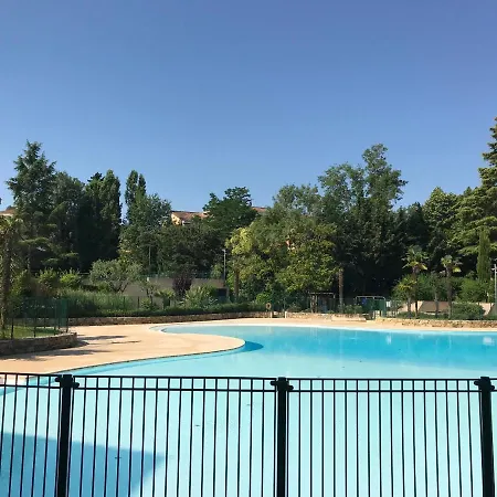 Paradisier Apartment